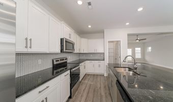 408 Summit Lakes Dr, Athens, AL 35613