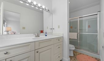 273 7th St, Avalon, NJ 08202