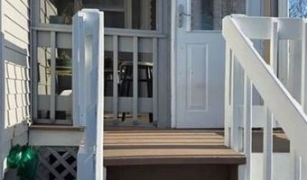 4 Heritage Cir, Johnston, RI 02919