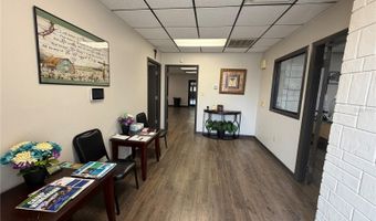 208 E LAKE Ave, Auburndale, FL 33823