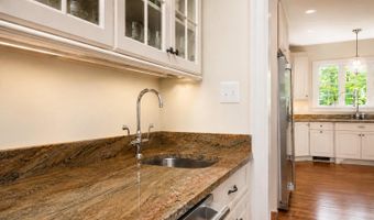 4 RIDGE Rd, Annapolis, MD 21401