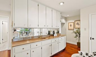 320 Cliff Dr, Aptos, CA 95003