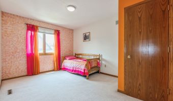 609 4th Ave NW, Altoona, IA 50009
