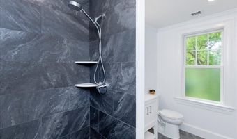 247 Hale St 2, Beverly, MA 01915