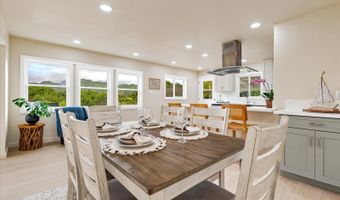 679 Kihapai St D, Kailua, HI 96734