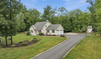 82 Pine Meadows Cir, Bennington, NH 03442