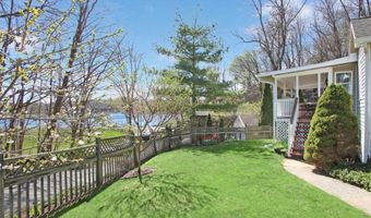 1 Boat Rd, Danbury, CT 06811