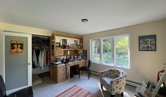 39 Oriole Dr, Andover, MA 01810
