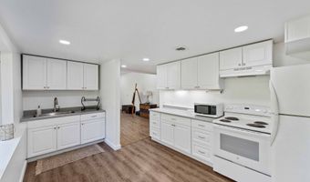 705 OHIO Ave NE, Bandon, OR 97411