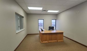 604 E Montford Ave, Ada, OH 45810