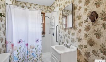 137 Sunnybrook Cir, Bassett, VA 24055