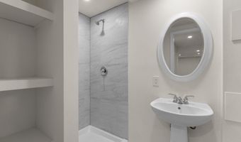 8815 TUCKERMAN Ln, Potomac, MD 20854
