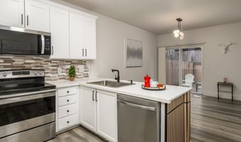 18067 SW NIKS Dr, Beaverton, OR 97003