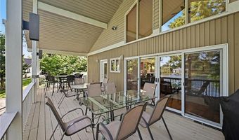 1066 Lake Viking Ter, Altamont, MO 64620