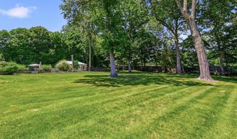 6 Biret Dr, Airmont, NY 10952