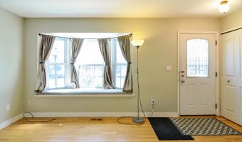 3479 Burbank Dr, Ann Arbor, MI 48105