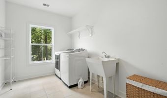 5604 CLERMONT Dr, Alexandria, VA 22310