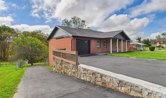 413 TANGLEWOOD Dr, Princeton, WV 24740