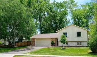1088 Whitney Dr, Apple Valley, MN 55124