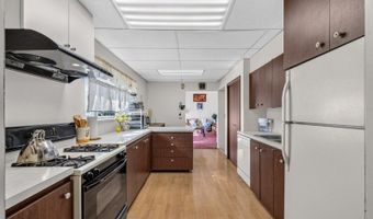 10 Frances Rd, Bayonne, NJ 07035