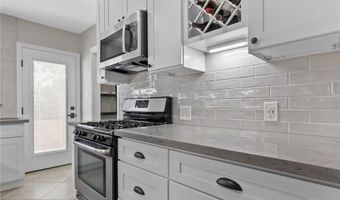 513 W Commonwealth Ave, Alhambra, CA 91801