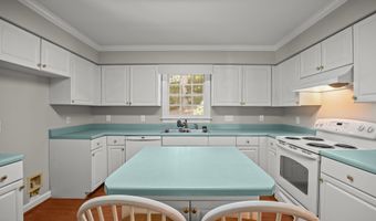 2003 Chedington Dr, Apex, NC 27502