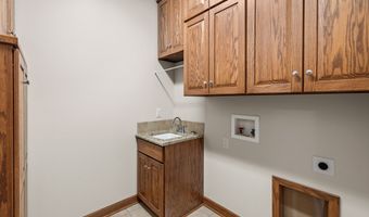 1403 Maple Dr, Adel, IA 50003