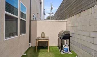 7661 University Ave 103, La Mesa, CA 91942