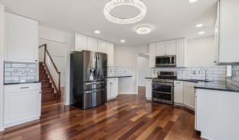 2243 Sun Valley Dr, Ann Arbor, MI 48108