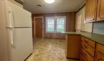 912 S Runnels, De Kalb, TX 75559