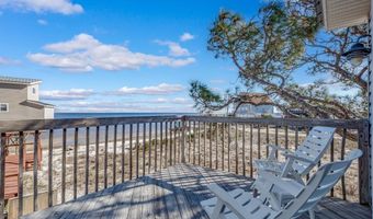 8 Bass St, Alligator Point, FL 32346