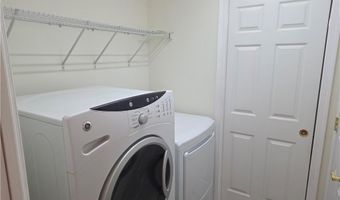 4105 Pine Hurst Dr, Allen, PA 18067