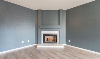 1070 W LARK Dr, Chandler, AZ 85286