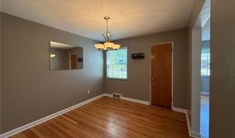 319 Lindenwood Blvd, Alton, IL 62002