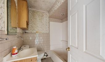 58 Manning St, North Providence, RI 02911
