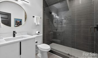 1608 Chippendale Rd, Charlotte, NC 28205