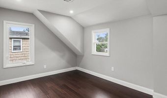 58 W Highland Ave, Atlantic Highlands, NJ 07716