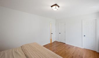 318 Windyoak Dr, Ballwin, MO 63021