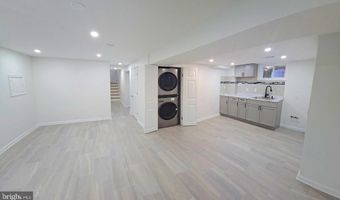 4813 LAWRENCE St, Alexandria, VA 22309