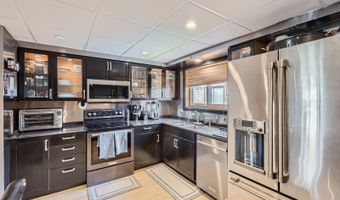 953 N Rohlwing Rd 201A, Addison, IL 60101