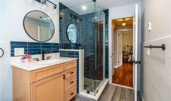 42 Grasslands Rd, East Greenwich, RI 02818