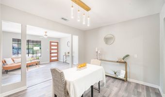 1002 E Hill Ave, Alice, TX 78332
