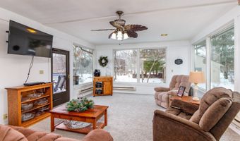 5407 Valley Rd, Ames, IA 50014