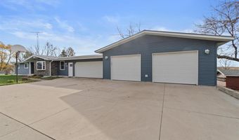 821 Lincoln St, Ainsworth, IA 52201