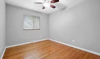 113 Roland Ave, Ballwin, MO 63021