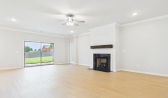 18072 Longleaf Dr, Athens, AL 35611