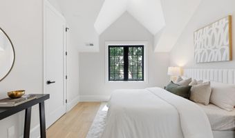 5023 FULTON St NW, Washington, DC 20016
