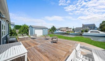 84 Lebrun Ave, Amityville, NY 11701