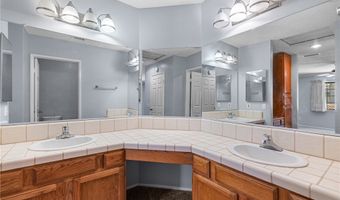 19128 Cedar Dr, Apple Valley, CA 92308