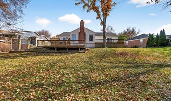 501 Nottingham Dr, Ballwin, MO 63011